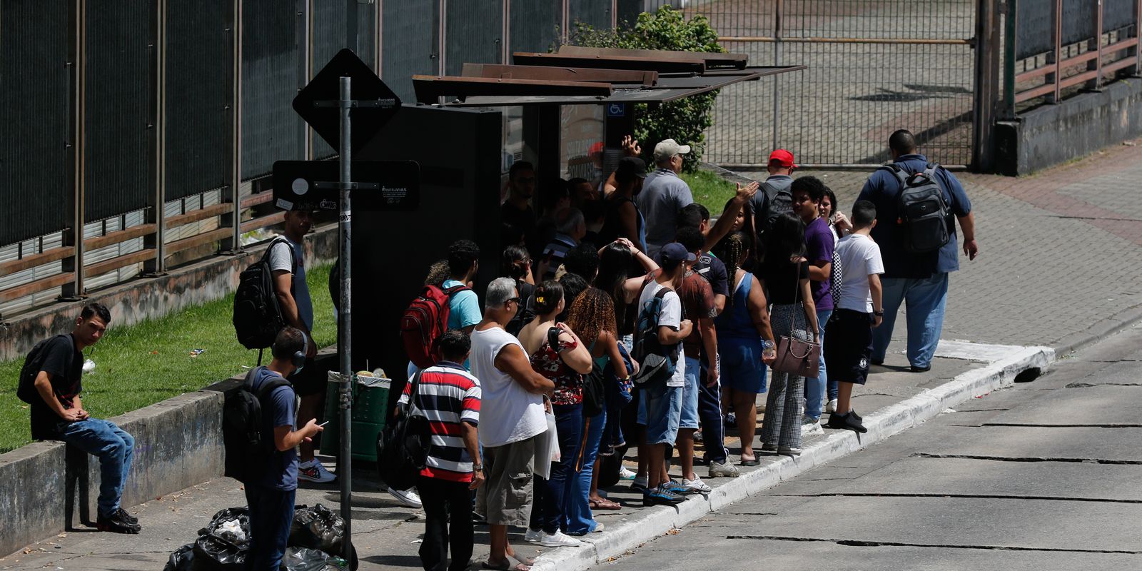Paralisação de ônibus afeta a zona sul de São Paulo nesta segunda-feira